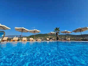 Pool - Hotel Lake Park Ksamil (Ksamil)