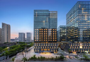 Front of property - Novotel Hangzhou Binjiang (Hangzhou)