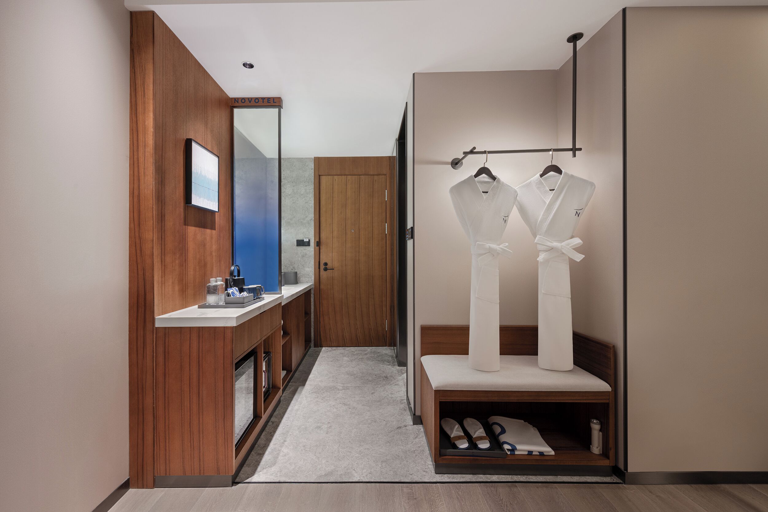 Superior kamer, 1 kingsize bed | Luxe beddengoed, donzen dekbedden, een gratis minibar