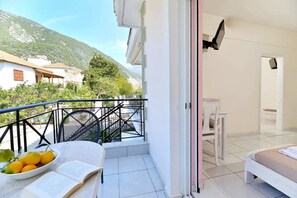 Terrace/patio - Ilia Edipsos Sunny Gem - Quaint and Cozy Getaway (Ilia Edipsos)