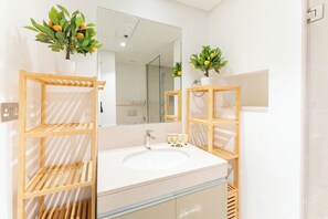 Exclusive Apartment, Non Smoking, Garden View | Bathroom - PVH - Podium 2BR - Creek Harbour (Dubai)
