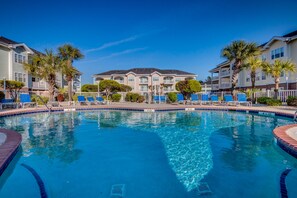 Outdoor pool - Magnolia North 305 (Myrtle Beach)