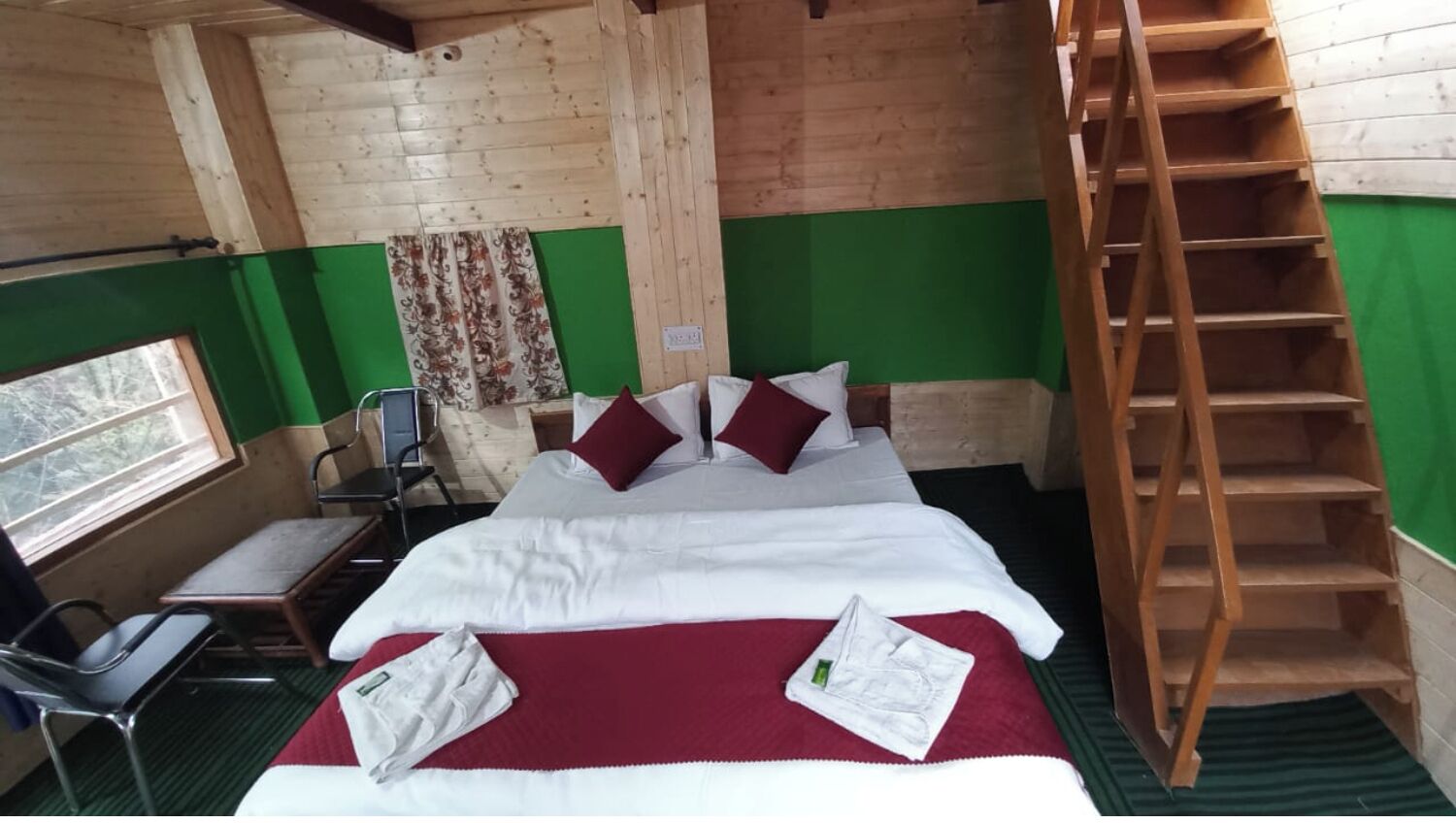 Swiss Cottage With Star Gazing Room