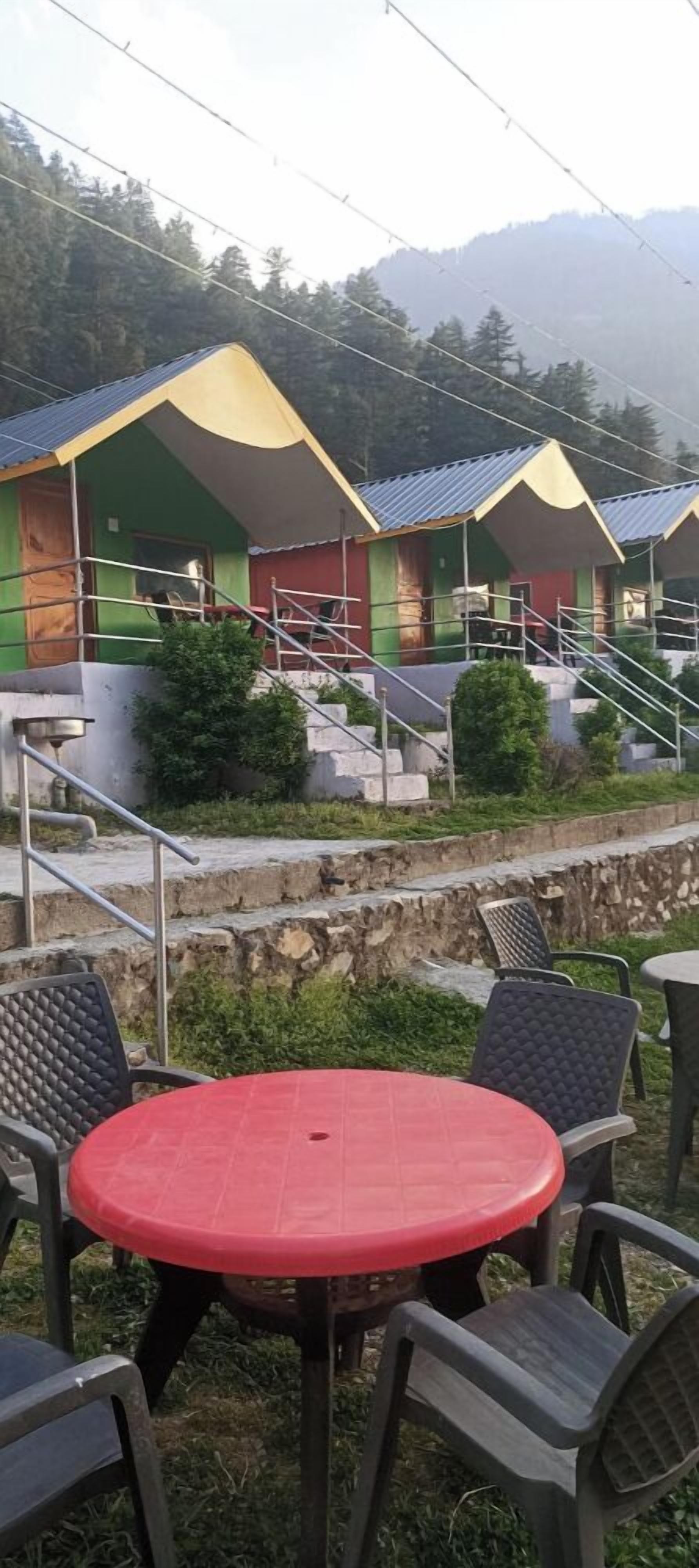 Tempat makan outdoor