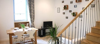 Charming 2-bedroom house with private parking