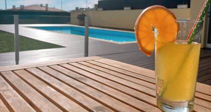 Holiday Home 'Casa Canto' with Private Pool, Wi-Fi and Air Conditioning