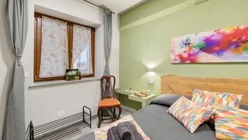 1 habitación, wifi y ropa de cama