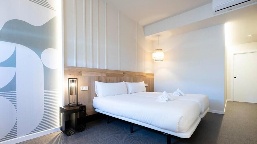Urbaia Rooms