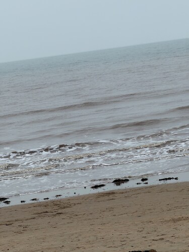  Dog friendly and family friendly 3-bedroom chalet at south shore , bridlington