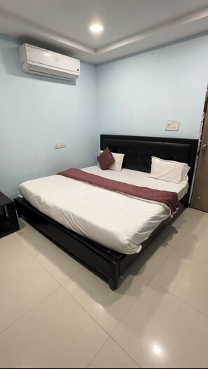 Room - The Human Stay (Indore)