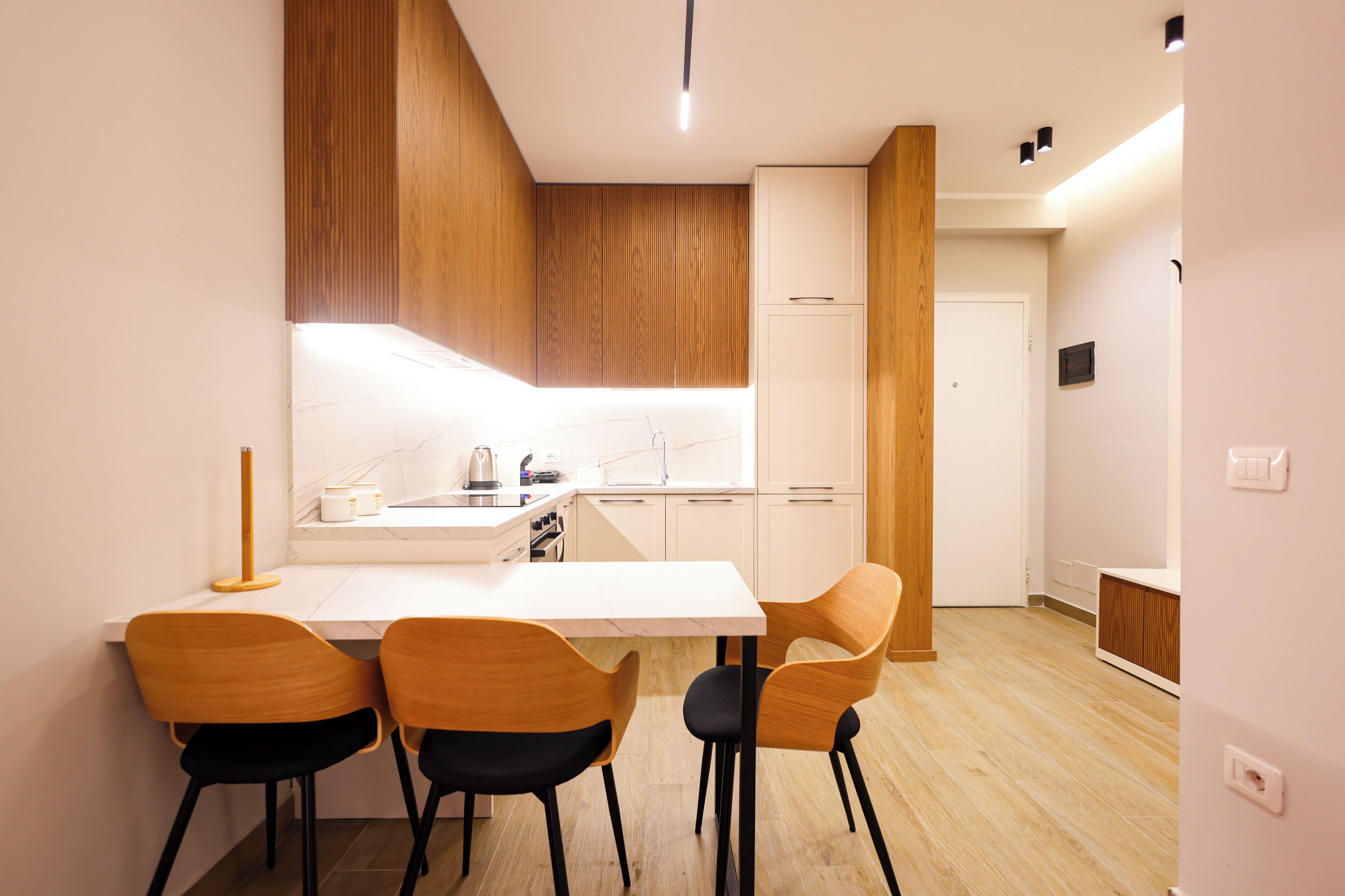Grandstay Urban Two | Private kitchen | Full-sized fridge, microwave, oven, stovetop