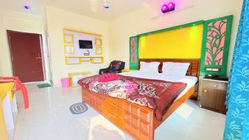 Deluxe Double Room, City View