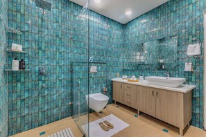 Villa Deluxe | Badrum