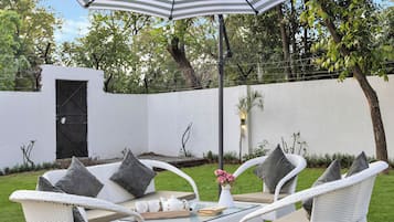 Khu ẩm thực ngoài trời