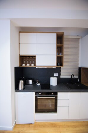 Private kitchen - MOHO Residences Downtown-Republika Boulevard A102 (Korçë)