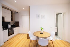 Dining - MOHO Residences Downtown-Republika Boulevard A102 (Korçë)