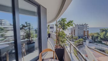 Deluxe-Doppelzimmer | Speisen im Freien