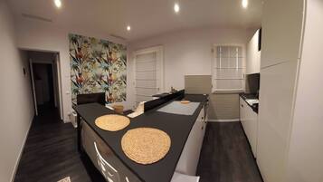 Apartment, 1 Bedroom, Balcony | Interior