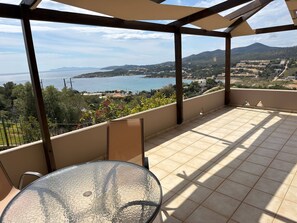 4 bedrooms - Delos House Sounio Sea View Temple of Poseidon (Lavreotiki)
