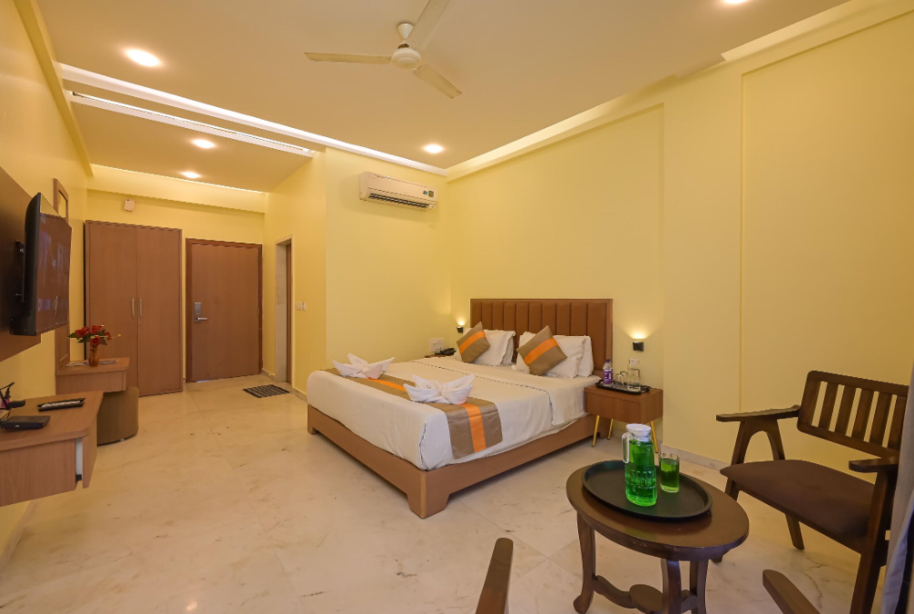 Deluxe Double Room, City View