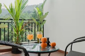 Outdoor dining - "Aesthetic 2BHK Paradise in Siolim" (Mapusa)