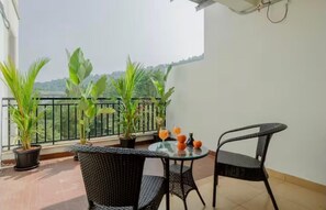 Outdoor dining - "Aesthetic 2BHK Paradise in Siolim" (Mapusa)