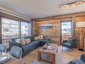 TV - Elegant ski-in apartment - 6 guests (Huez)