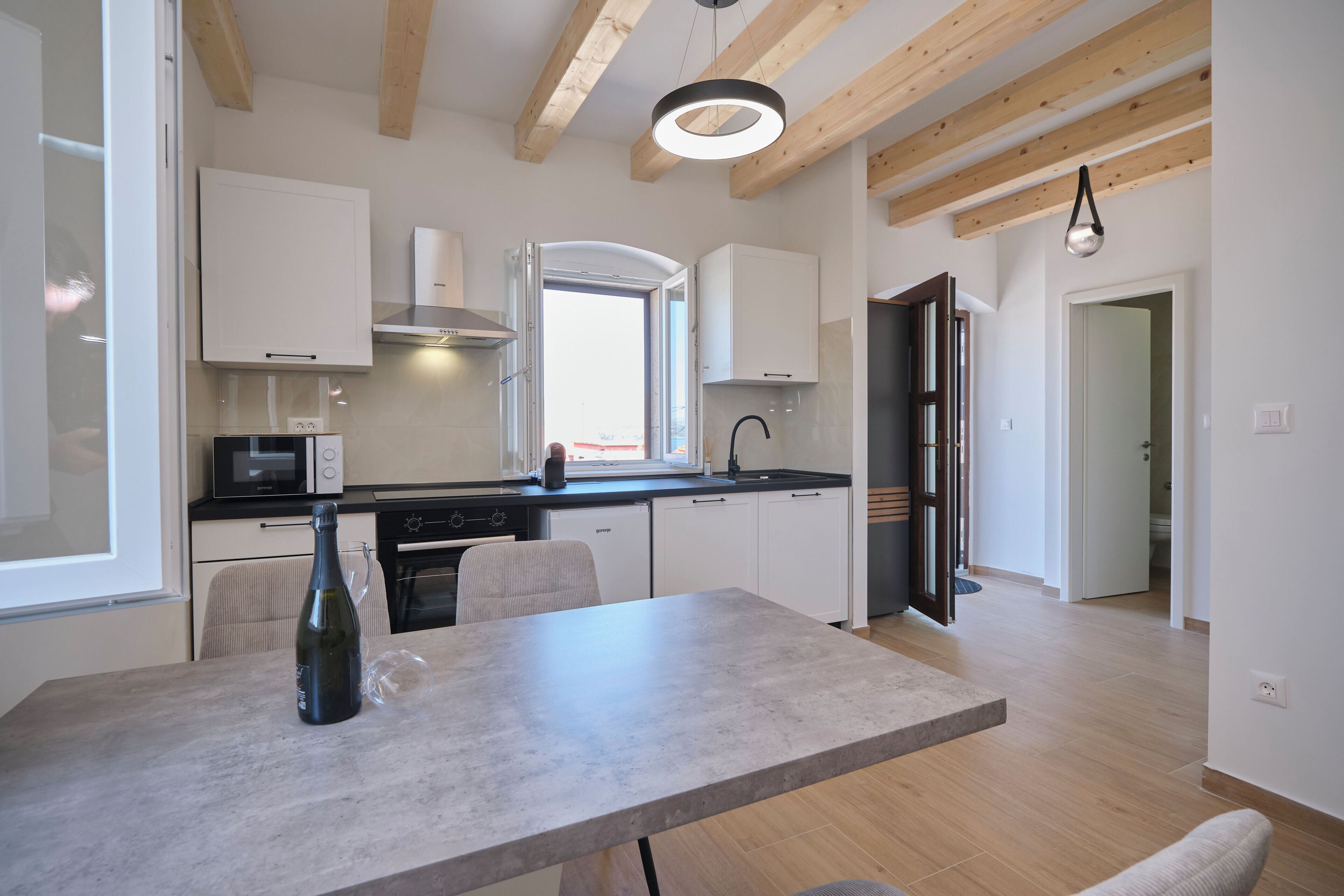 Apartment, 1 Bedroom, Balcony | Private kitchen | Microwave, oven, stovetop, dishwasher
