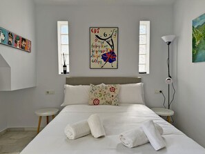 2 bedrooms, iron/ironing board, free WiFi, bed sheets - Apartamento Carús - Ole Solutions (Jerez de la Frontera)