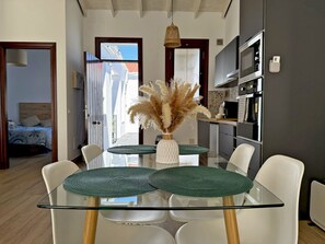 Dining - Apartamento Empedrada - Ole Solutions (Jerez de la Frontera)