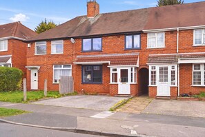 Exterior - Comfy Spacious 3Br J7 M6 M5 between Walsall & Bham (Birmingham)