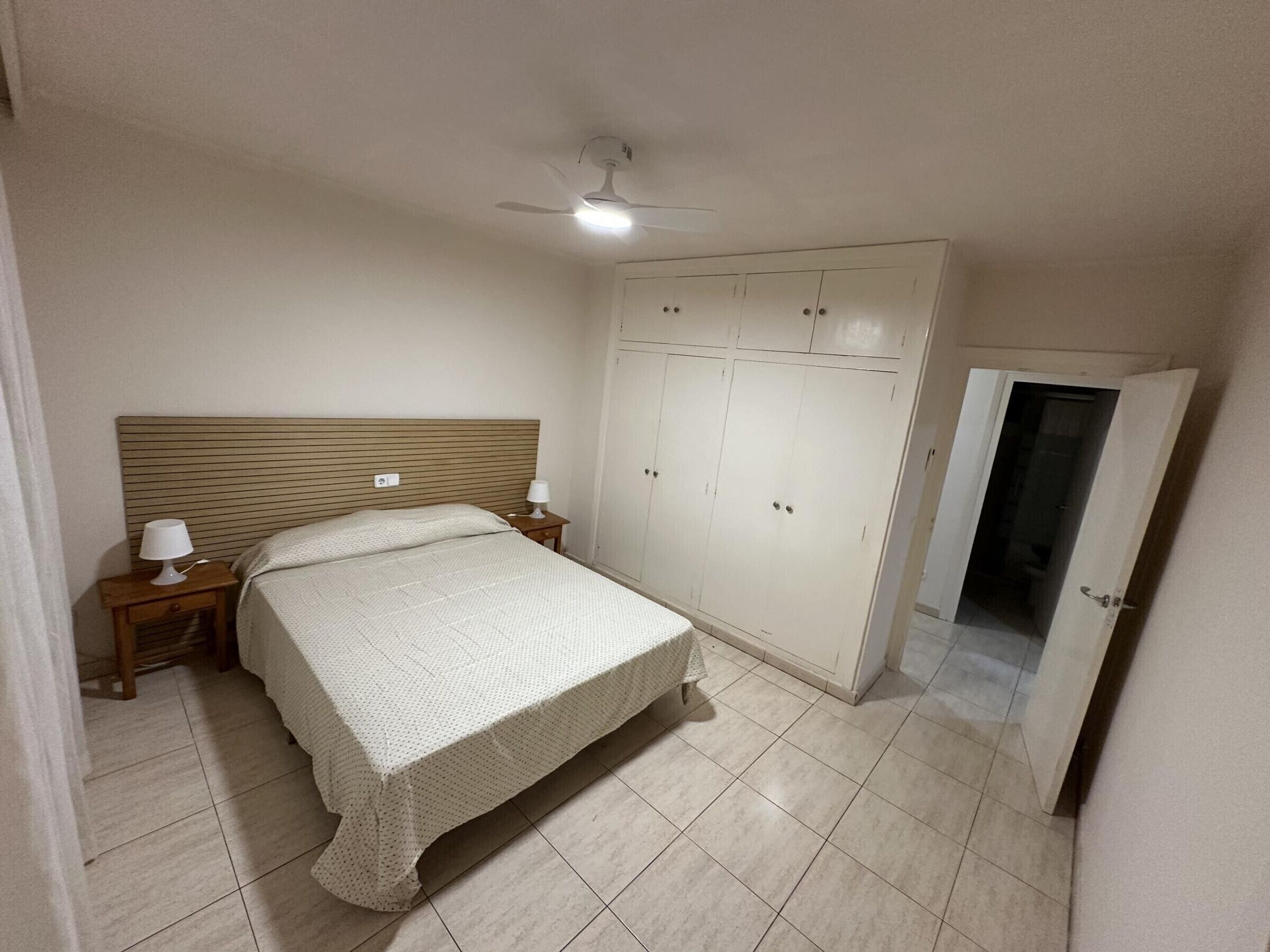 2 bedrooms, bed sheets