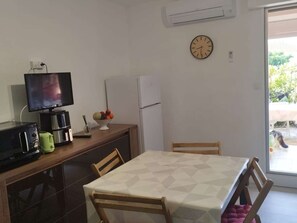 Dining - Charming 1-bedroom with south terrace - 4 guests (Valras-Plage)