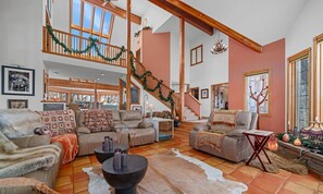 Interior - 6 bd Country Estate on 28 Acres near Lk Geneva w/ Ponds, Trails (Marengo)