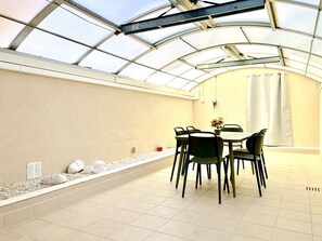 Outdoor dining - Apartment near beach - 6 guests (Le Lavandou)