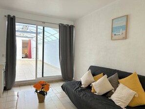 TV - Apartment near beach - 6 guests (Le Lavandou)