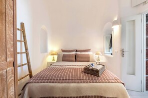 House, 1 Bedroom, Private Pool | 2 bedrooms - Pura Vida Cave House (Santorini)