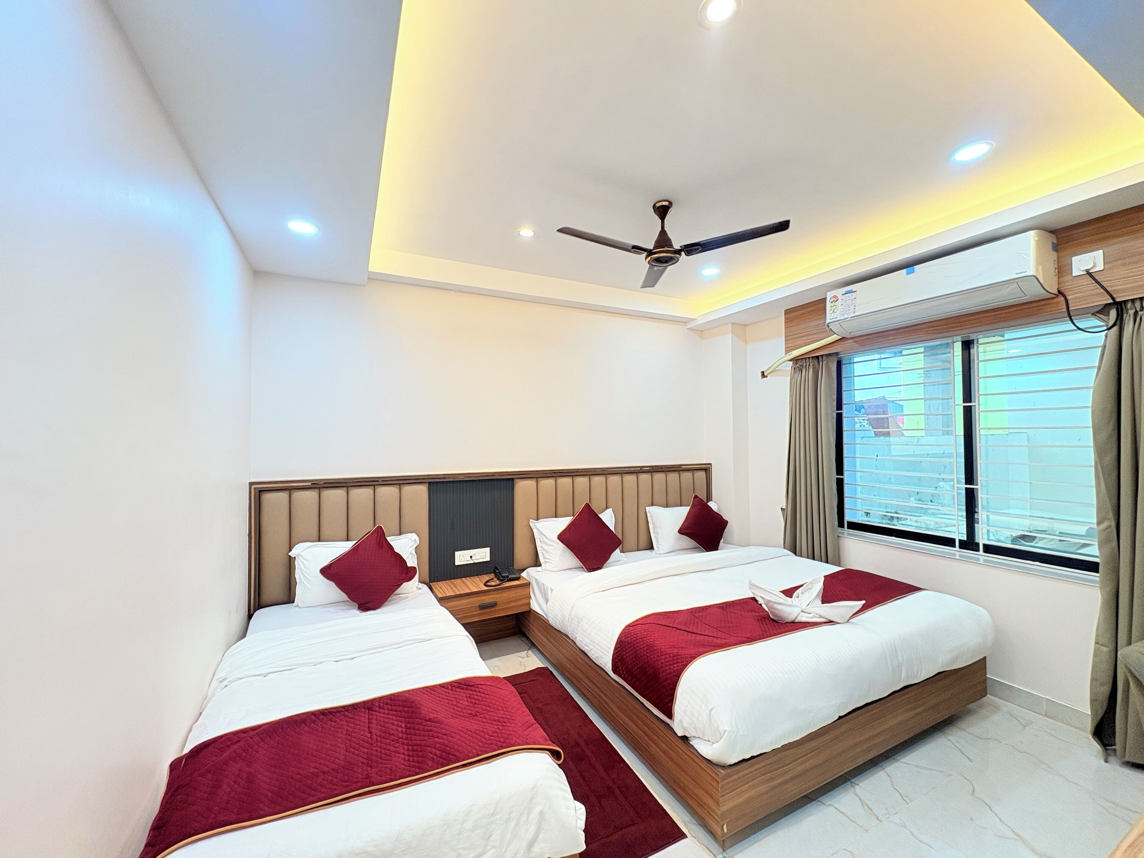 Superior Triple Room, City View