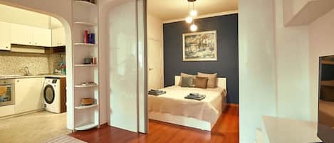 1 bedroom, iron/ironing board, Internet, bed sheets