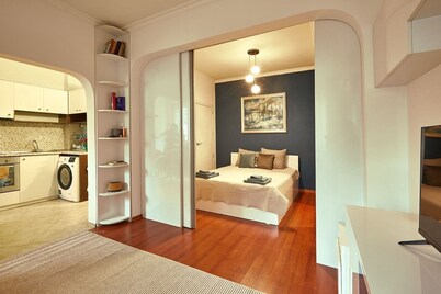 Modern & Cozy Sofia Apartment – Perfect for Business & Leisure