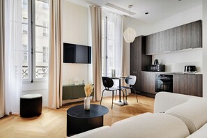 Living area - B48 Paris Haussmann (Paris)