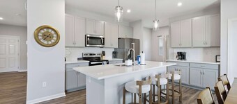 The Creation Station 5bdr