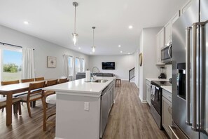 House, Multiple Beds, Patio, Garden View (The Creation Station) | Private kitchen | Coffee/tea maker