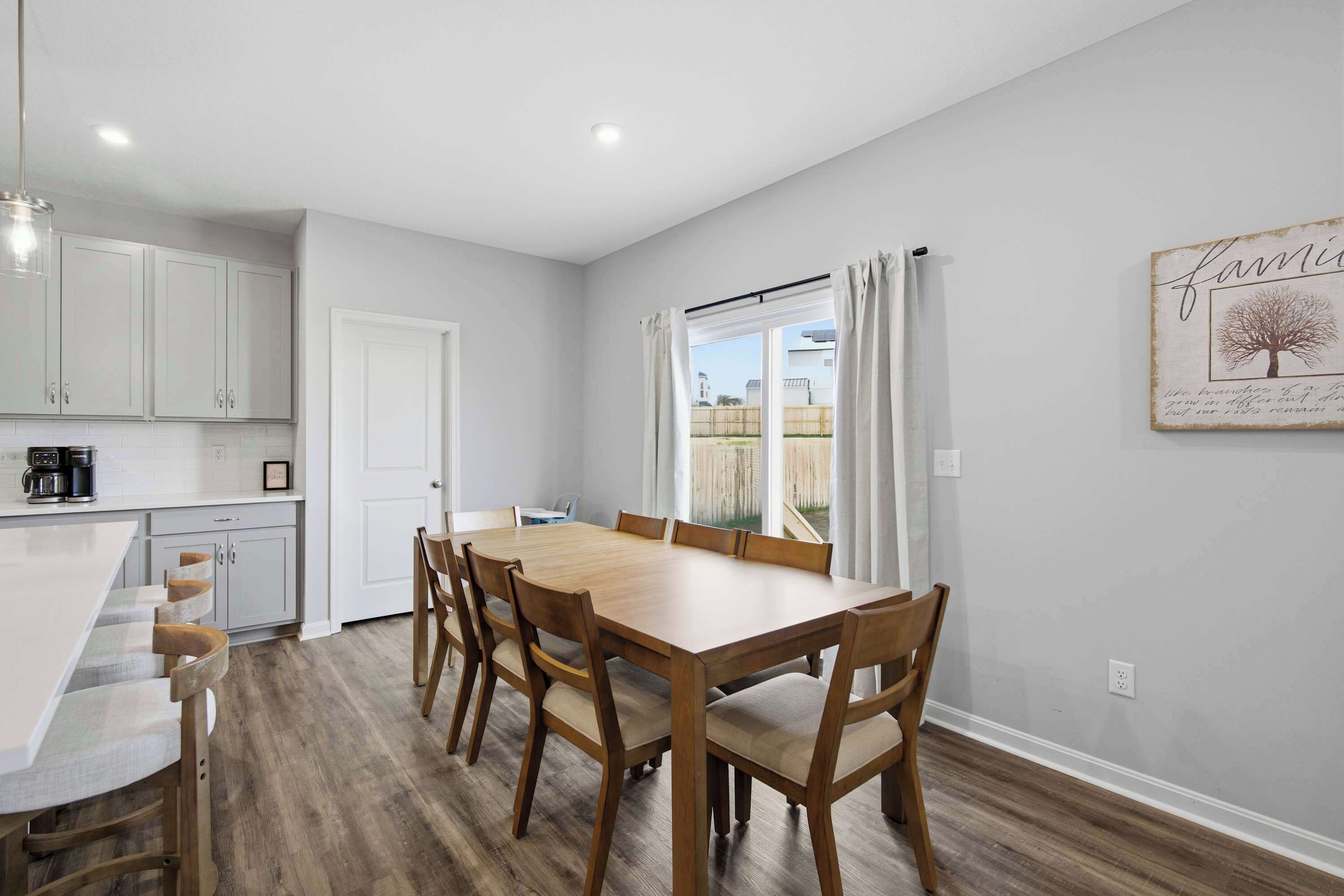 House, Multiple Beds, Patio, Garden View (The Creation Station) | Dining