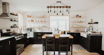 Finger Lakes Renovated Farmhouse + Maple Farm!