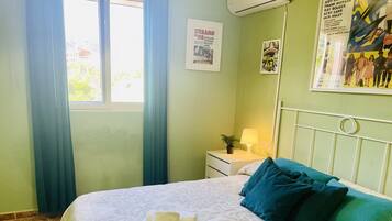 3 bedrooms, iron/ironing board, bed sheets