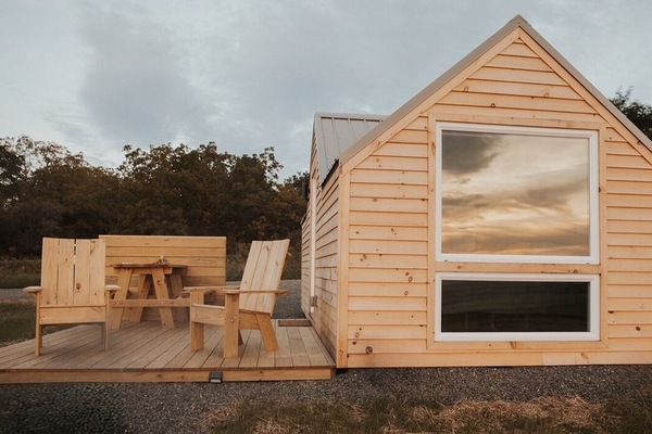 Here's an up close of the micro-cabin. Everything that you see here was built locally but an Amish family with impeccable craftsmanship and attention to detail.