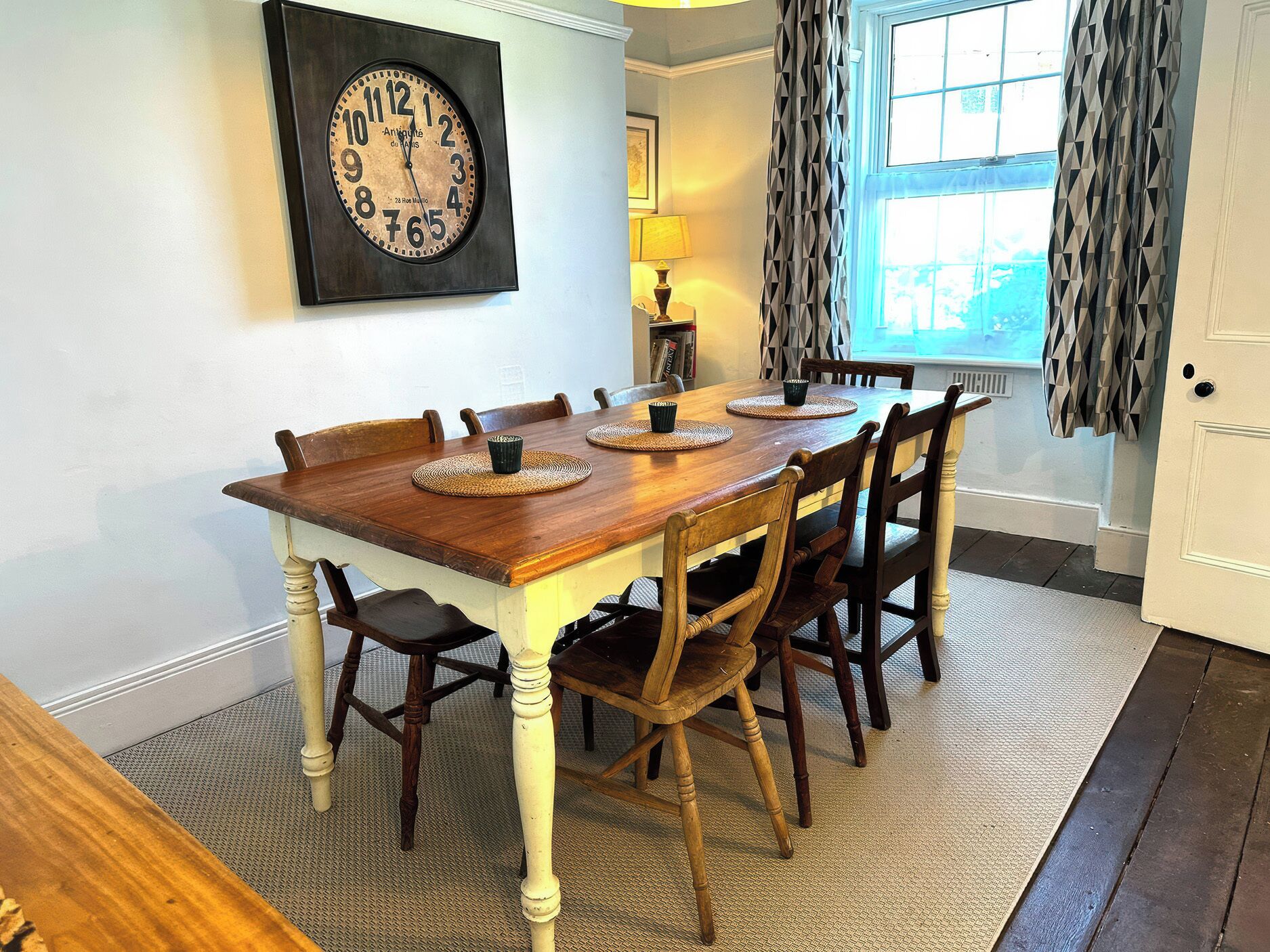 Cottage | Dining