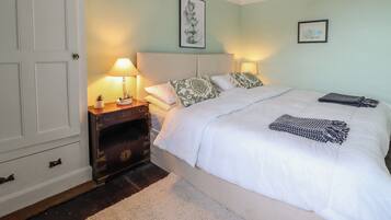 3 bedrooms, individually decorated, individually furnished, free WiFi