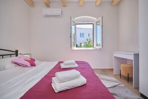 1 bedroom, free WiFi, bed sheets - Adriatic Shell Apartment #2 (Okrug Gornji)